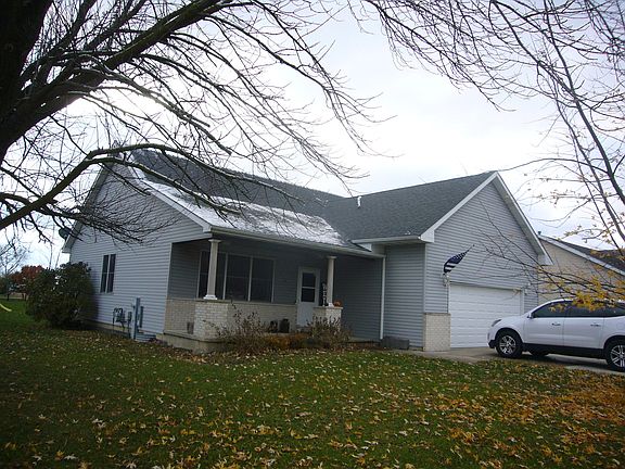 2nd image of 606 E Washington St
