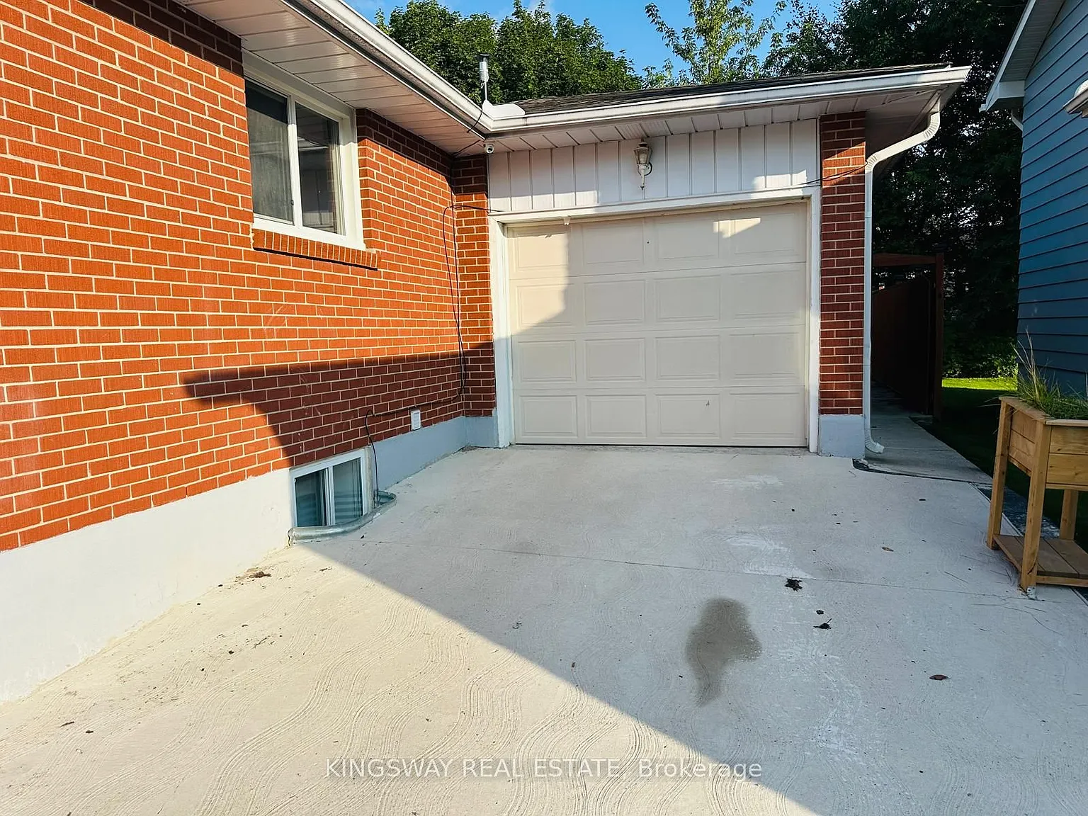 4 bed, $2,800 — Photo 3