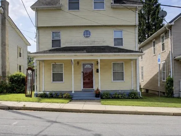 38 W California St, Mercersburg, PA 17236