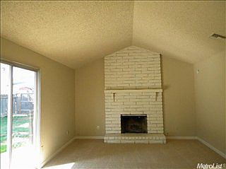 5th image of 3312 Trina Ln