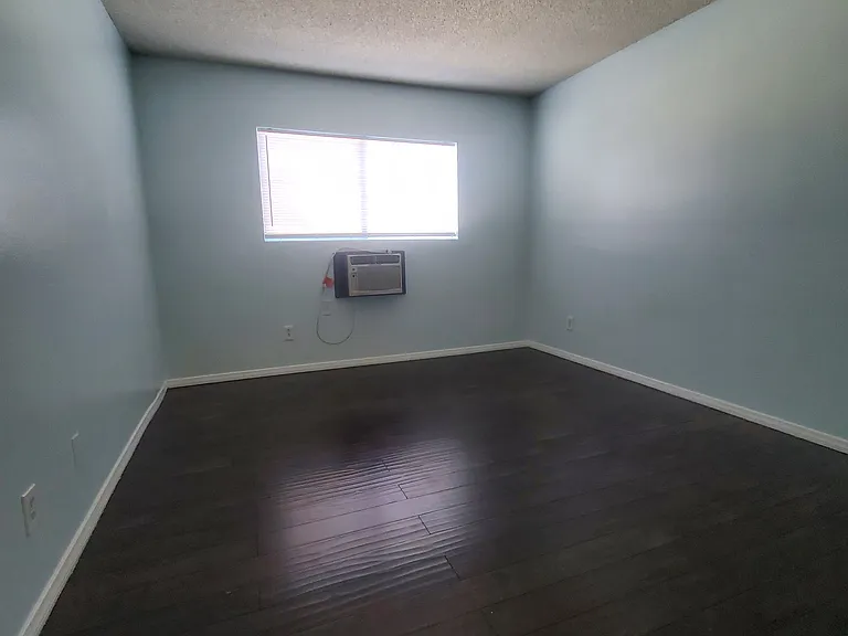 17900 Sherman Way #418 — Photo 11