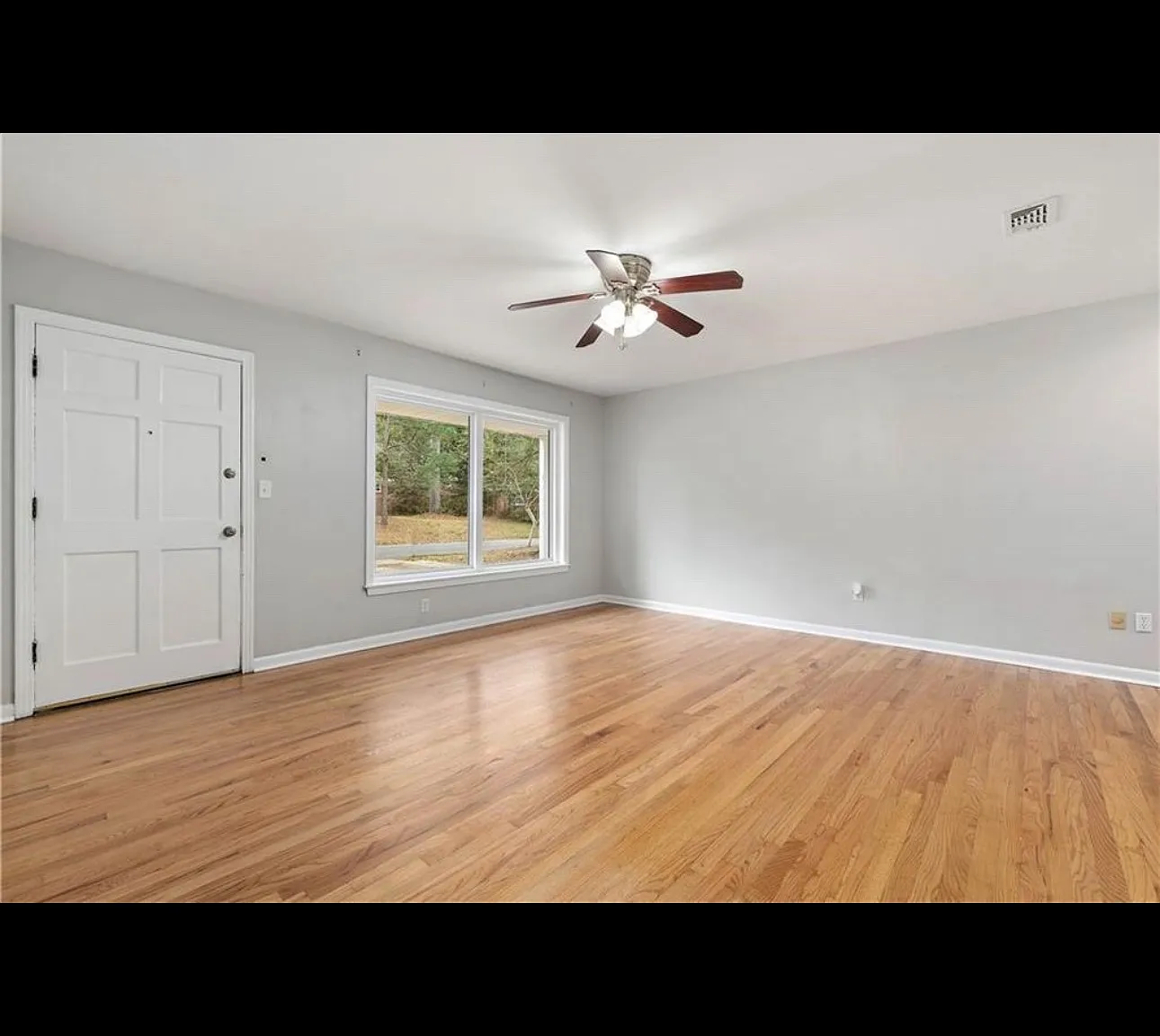 3 bed, 1416 sqft, $1,450 — Photo 3