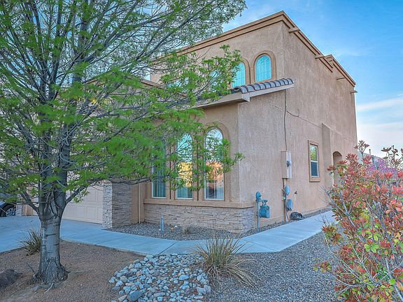 2nd image of 2447 Treviso Dr SE