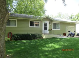 604 Nob Hill Ter, Bellevue, NE 68005