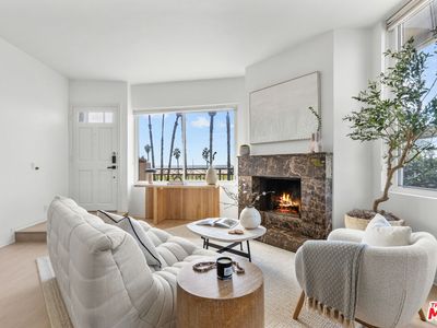 118 Wadsworth Ave APT 1, Santa Monica, CA, 90405