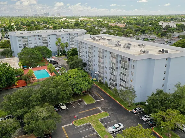 611 NW 42nd Ave #B-207, Fort Lauderdale, FL 33317