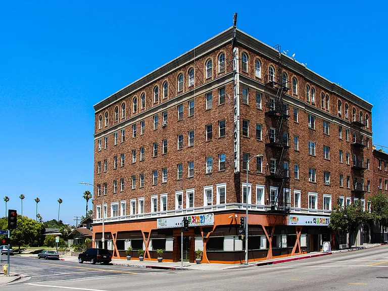 Kipling Apartments — Photo 22