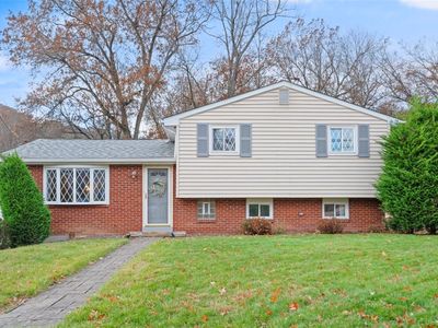 301 Amity Rd, Glenshaw, PA, 15116