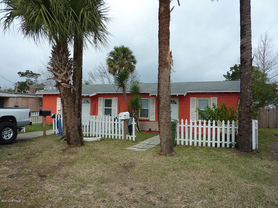 1st image of 803 2nd Ave S