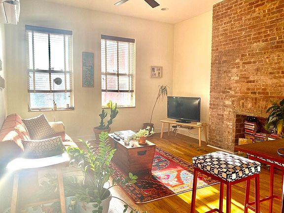 2nd image of 250 W 138th St APT 3