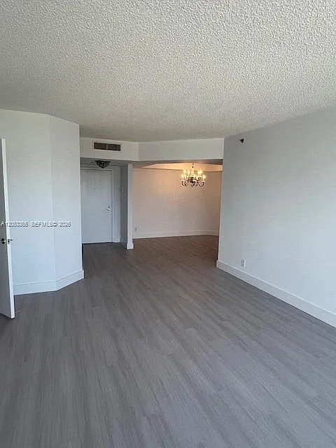 2 bed, 1460 sqft, $3,700 — Photo 2