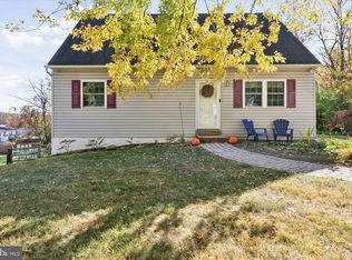 12 Glenview Ln, Downingtown, PA 19335