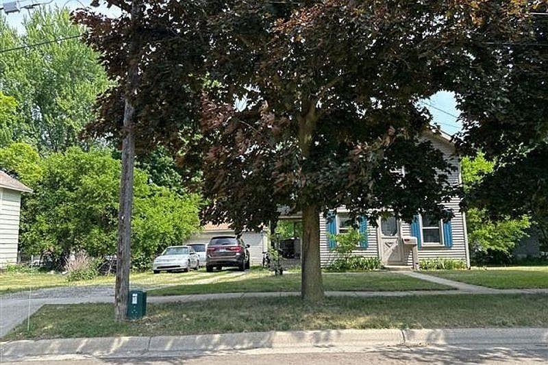 1st image of 312 Wilcox St