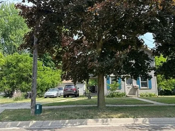 312 Wilcox St, Hudson, MI 49247