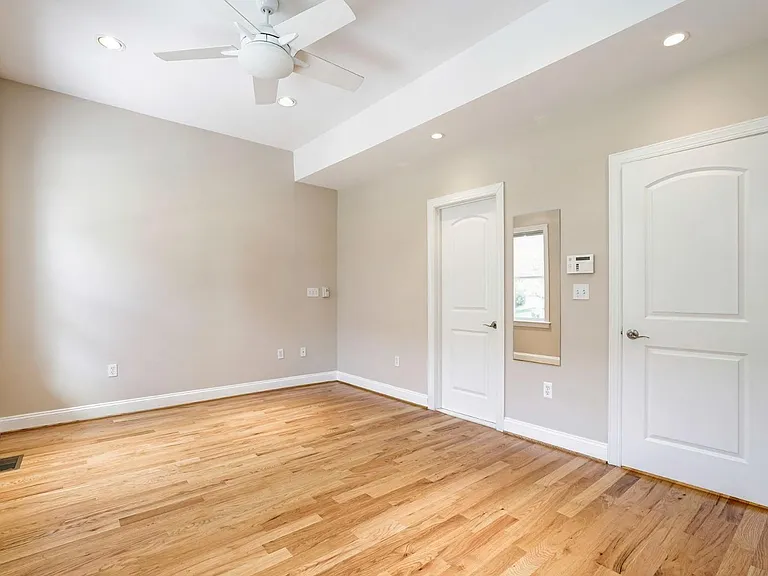 154 T St NE #2 — Photo 7