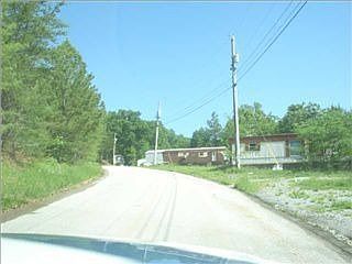 2nd image of 303 Kellys Ferry Pl