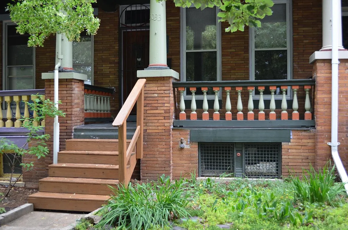 3033 Guilford Avenue — Photo 3