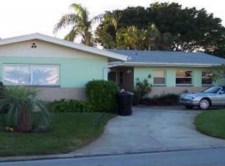 2301 W Bay Isle Dr SE, Saint Petersburg, FL 33705