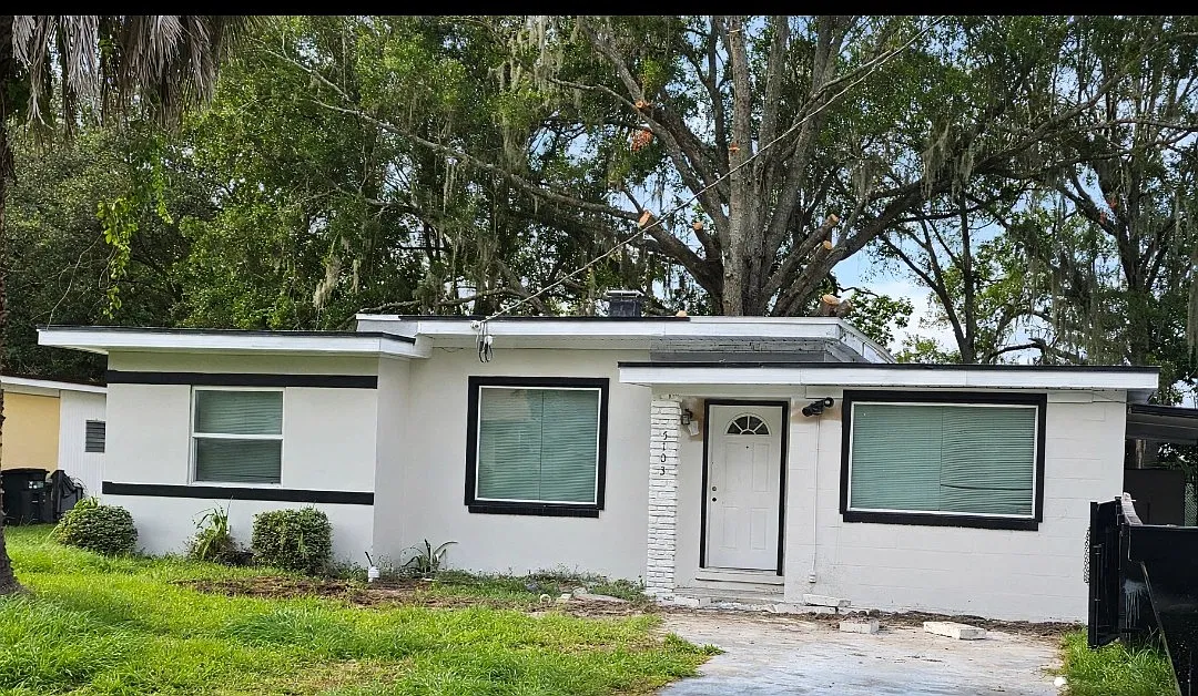 4 bed, 1392 sqft, $1,850 — Photo 1