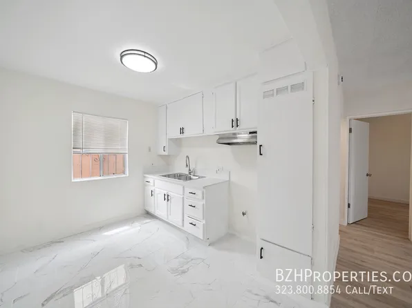 8633 Denver Ave, Los Angeles, CA
