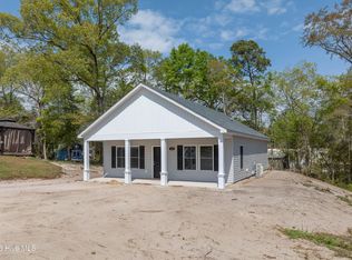 163 Wheeler Creek Rd, Sneads Ferry, NC 28460