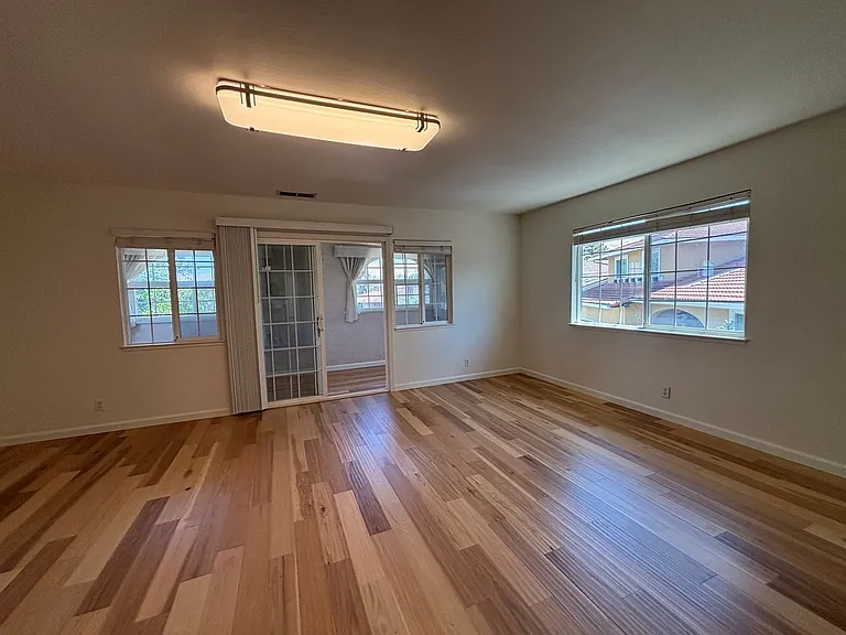 43090 Scofield Ct — Photo 21