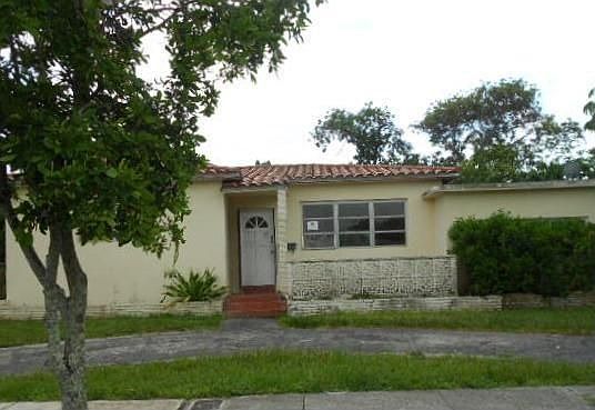 1st image of 1160 NE 165th St