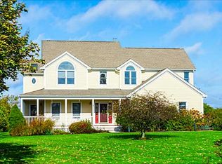 501 Union St, Portsmouth, RI 02871