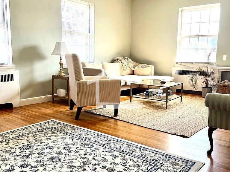 34 Browne St #3 — Photo 2