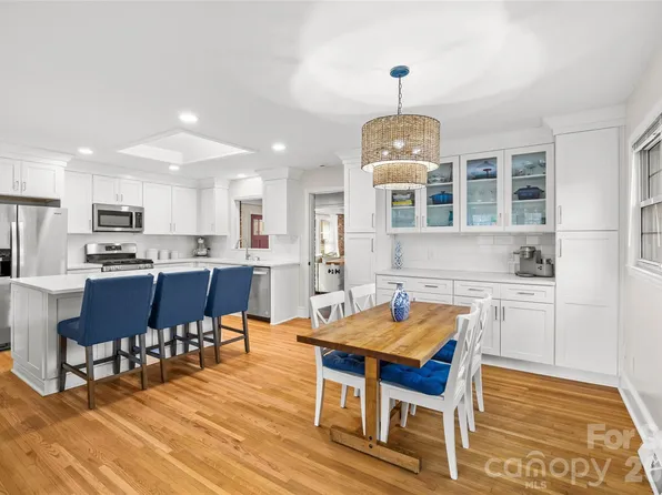 6326 Rosecrest Dr, Charlotte, NC 28210