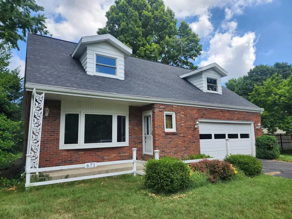 671 Lonesome Pine Trl, Saint Joseph, MI 49085