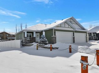 12 NW Rosse Pl, Sylvan Lake, AB T4S0M7