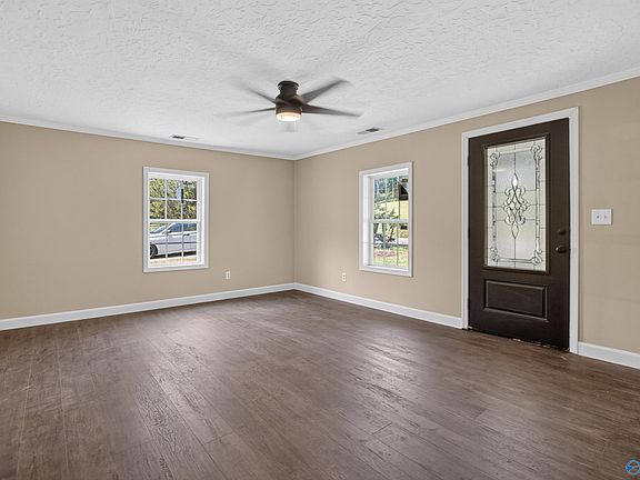 4th image of 1080 Clanton St