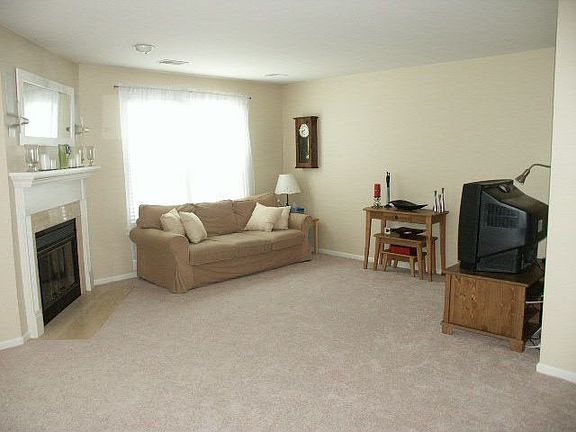 Living Rm w/WBFP
