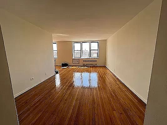 2nd image of 8665 21st Ave #6S