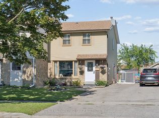 1179 Oxford St, Oshawa, ON L1J3W4