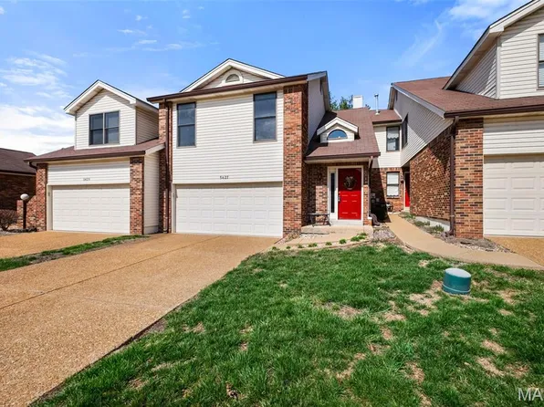 5427 Duchesne Parque Dr, Saint Louis, MO 63128