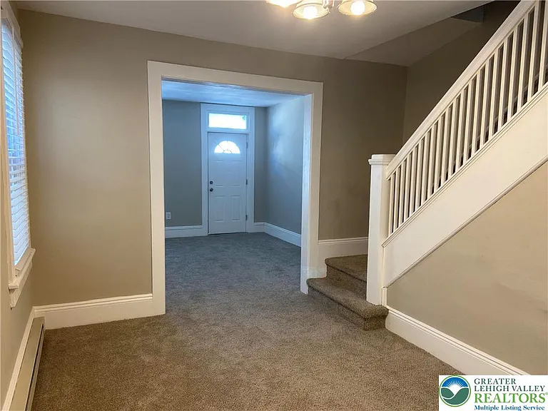810 Pine St — Photo 13
