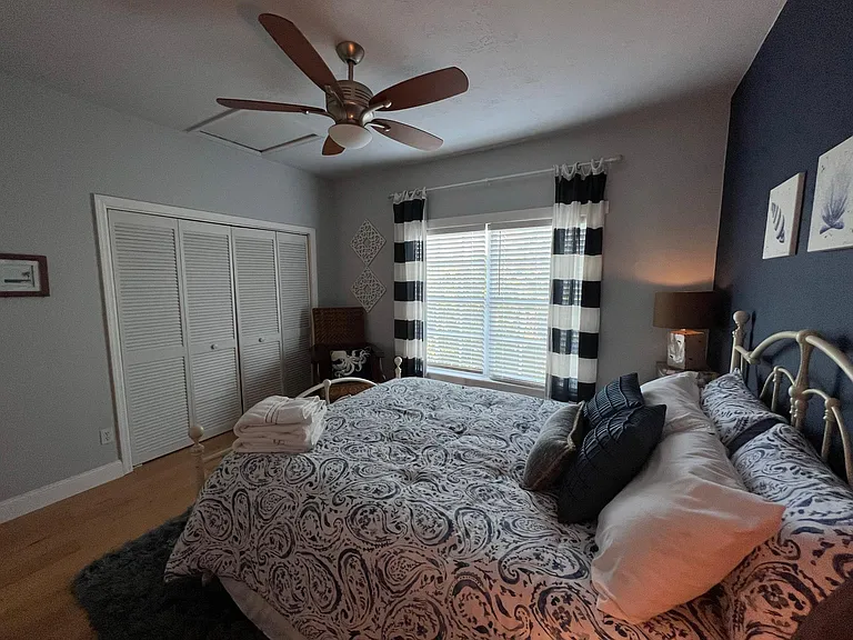 118 Balmoral Ct — Photo 26