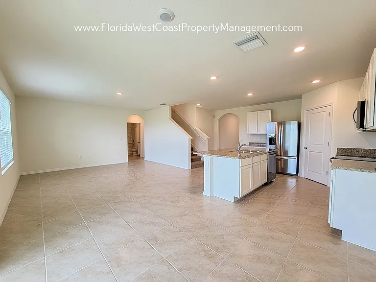 17213 Harvest Moon Way — Photo 4