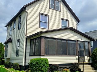 1055 W Tuscarawas Ave, Barberton, OH