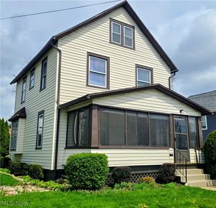 1055 W Tuscarawas Ave, Barberton, OH, 44203
