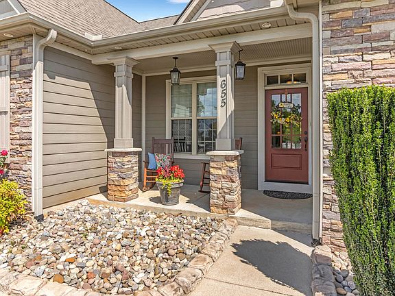 3rd image of 655 E Ridge Water Dr