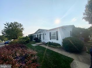 11 Longwood Ct W, Harleysville, PA 19438