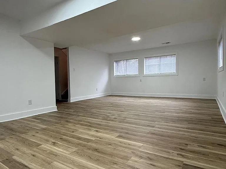1501 Chris Dr — Photo 7