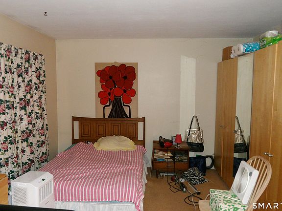 5th image of 3 Pequot Court #3