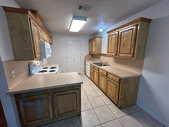 4th image of 505 Hickory St