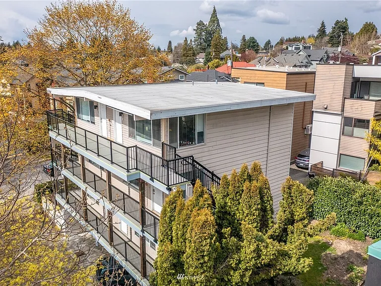 Stroud Apartments — Photo 6