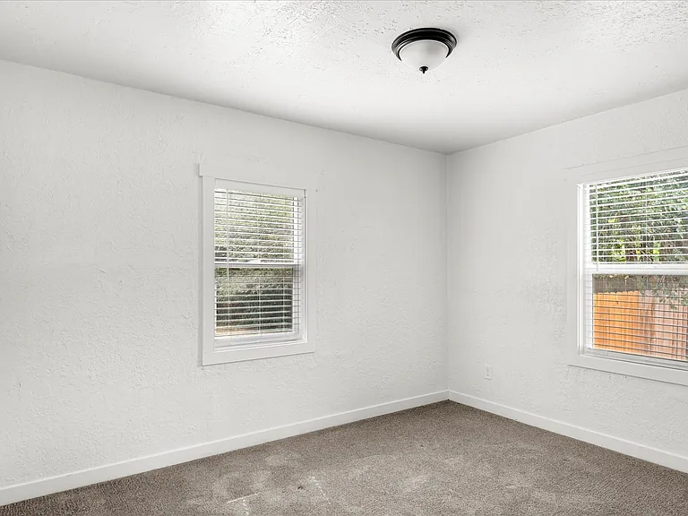 3568 Orchard Ave — Photo 15