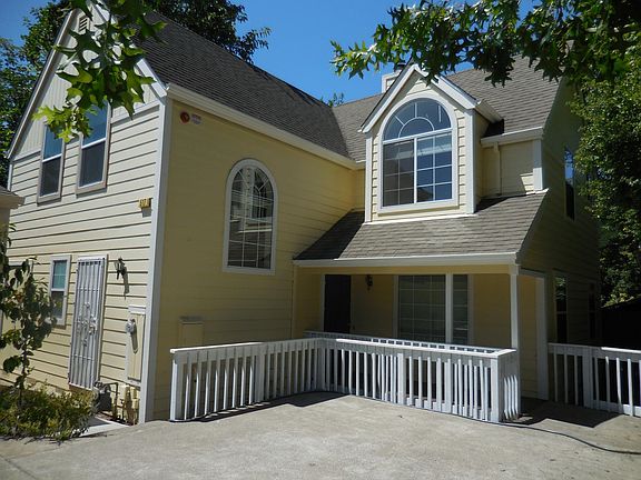 2nd image of 517 Prince Ave
